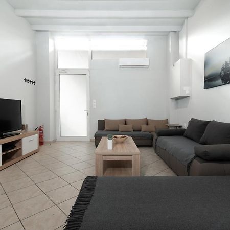 Spacious Apartment-600M From The Subway Athén Kültér fotó
